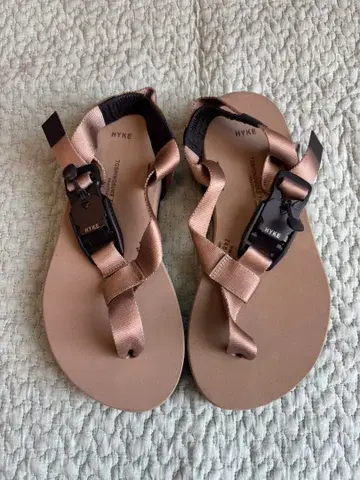 HYKE x beautifulshoes 샌들 24 24.5