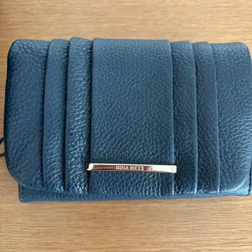 NINA RICCI 모스그린 이단 접이식 지갑