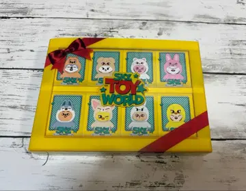 SKZ TOY WORLD 완전 생산 한정판 시리얼 마일 첨부