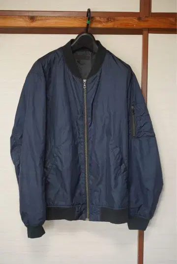 네이비 MA-1 플라이트 자켓 유니클로 UNIQLO