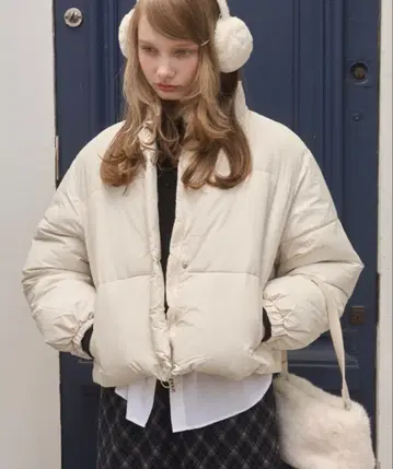 아이보리 다운 자켓 FREE 사이즈