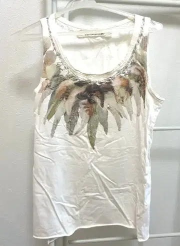 [ 미사용 ] goa 깃털 프린트 탱크탑