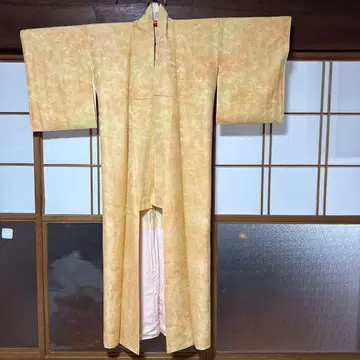 연한 노란색 심플 코몬 기모노