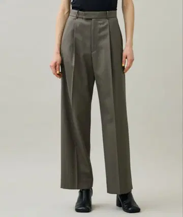 택 포함 새상품 ATON 컴팩트 울 스트레이트 팬츠 여성용