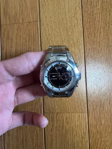 CASIO 스테인리스 스틸 블랙 다이얼 시계