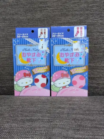 헬로키티 오야스미 양말 22~25cm 일본제 핑크 빨간색 도트 묶음 판매