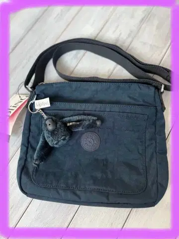 Kipling 네이비 숄더백