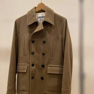 andA 브라운 울 피코트