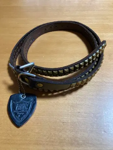 HTC 스터드 장식 가죽 벨트 2단 피라미드 내로우 벨트