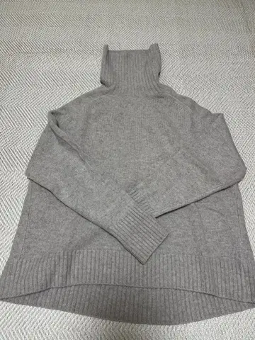 IENA 하이넥 풀오버 베이지