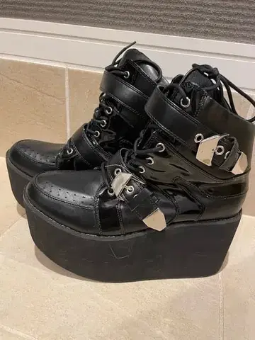 yousuke 블랙 플랫폼 부츠