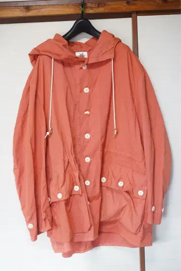 Nasngwam. 오렌지 마운틴 파카