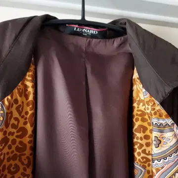 LEXNARD 브라운 자켓