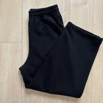 UNIQLO C 맨투맨 와이드 팬츠 블랙