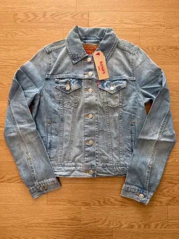 신년 세일 미사용 새상품 Levi's 라이트 블루 데님 자켓 M