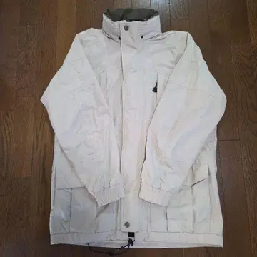 SPORTIF GORE-TEX M 사이즈 화이트 자켓