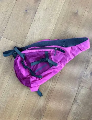 파타고니아 숄더 파우치