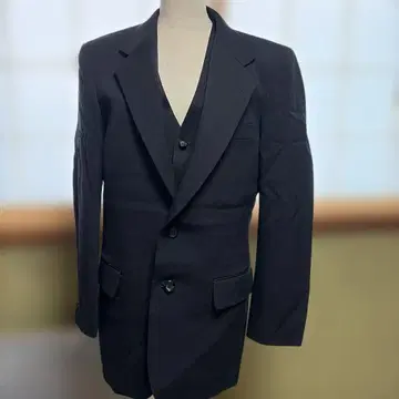 다크 네이비 자켓과 베스트 순모