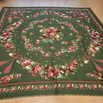 LAURA ASHLEY 꽃무늬 울 스톨