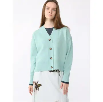 미사용 새상품 Aga 양모 니트 가디건 라이트 그린