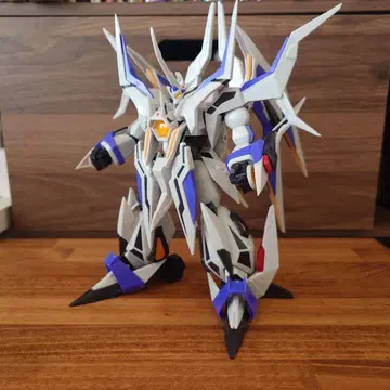 MODEROID 그레이트 제오라이머 조립 완료