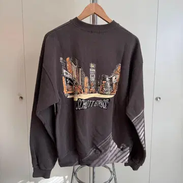 Schott 백 프린트 맨투맨 다크 그레이 M