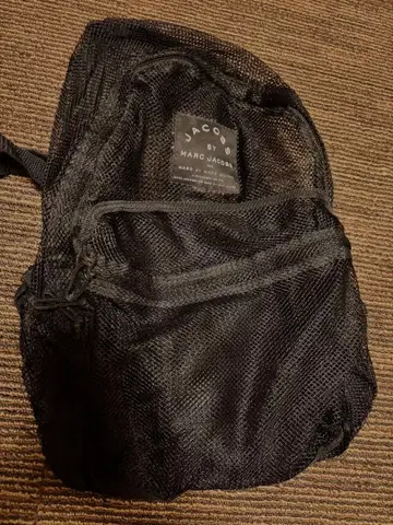 마크 제이콥스 메쉬 백팩 블랙