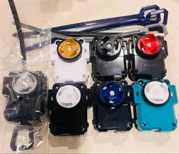 베이블레이드 x [ 런처 7개 세트 ]