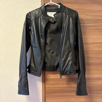 HEAVEN AND EARTH 블랙 가죽 자켓