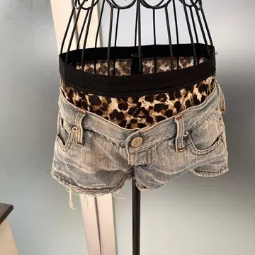 Trick 레이어드 스타일 레오파드 무늬 데님 숏팬츠 Y2K S사이즈
