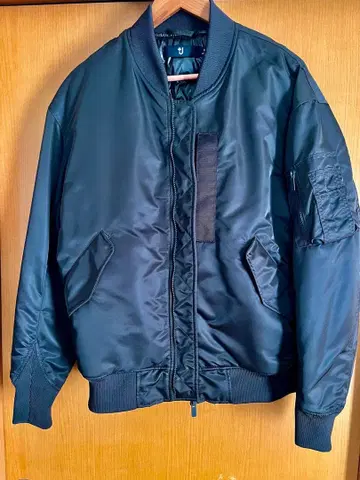 블랙 MA-1 플라이트 자켓