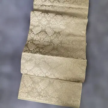 생견. 골드 컬러 꽃무늬 후쿠로 오비 폭 30cm 길이 4m