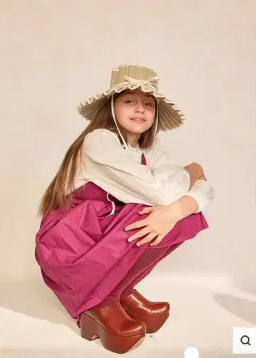 로나 머레이 화이트 헤븐 child hat