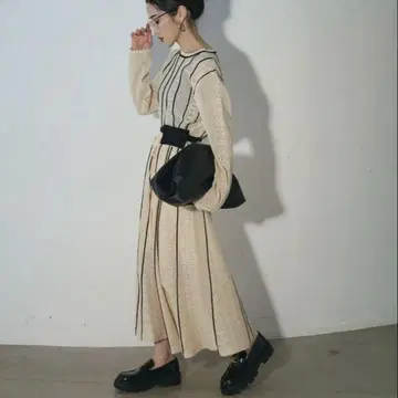 AUBREY 레이스 스트라이프 원피스