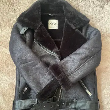 ZARA 블랙 가죽 라이더 자켓 XS