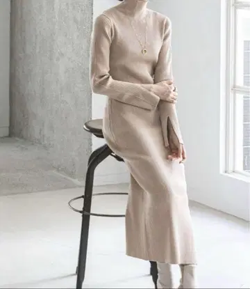 NOBLE / 내로우 타이 슬릿 니트 원피스 / 36 / 베이지