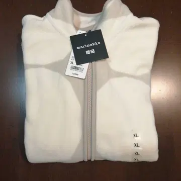 유니클로 마리메꼬 플리스