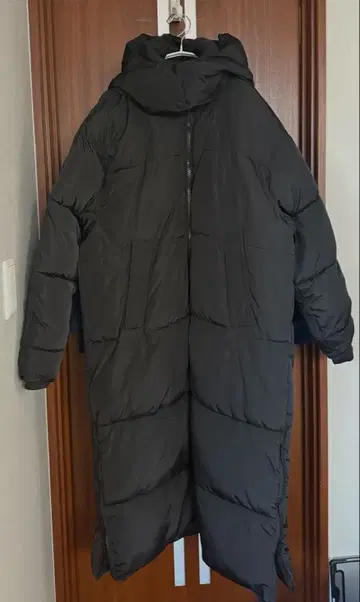 ZARA 롱 다운 블랙 M 사이즈