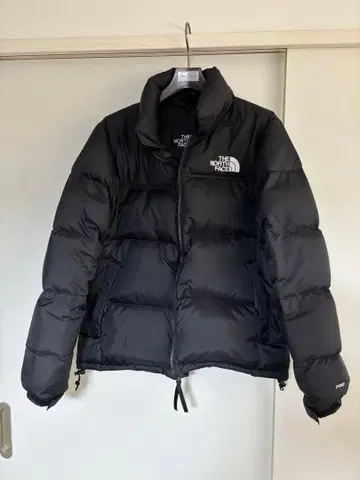 THE NORTH FACE 블랙 누푸시 다운 자켓