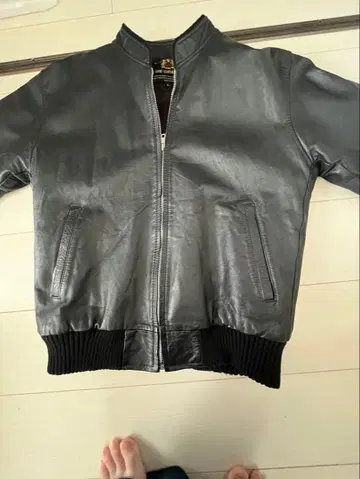 그레이 가죽 자켓