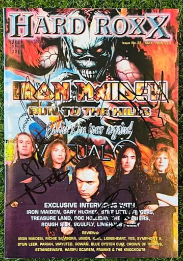 아이언 메이든 (Iron Maiden) 친필 사인 잡지