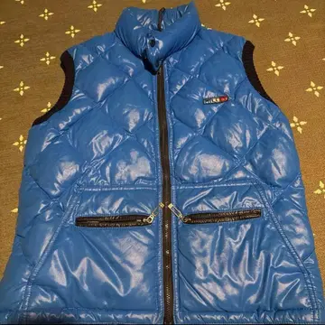 MILLET 파랑 다운 자켓 빈티지 프랑스 국기 자수 택