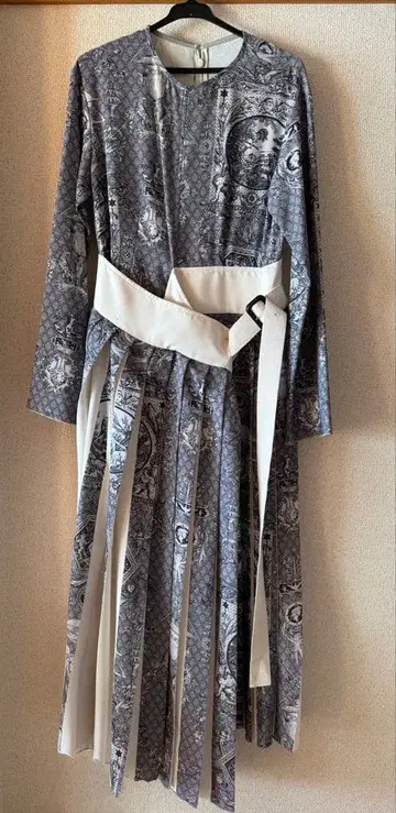 IRENE 올 패턴 플리츠 절개 롱 원피스 벨트 포함 모노톤 일본제