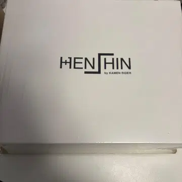 HENSHIN by KAMEN RIDER 스니커즈