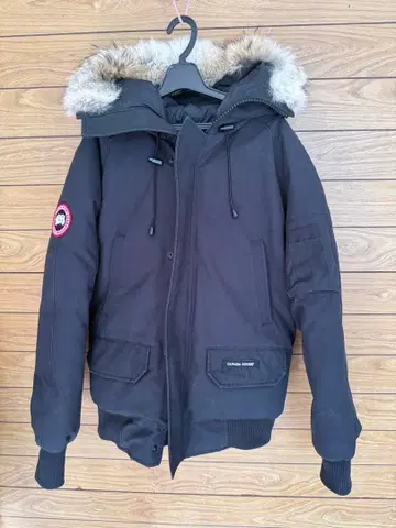 Canada Goose 블랙 다운 자켓
