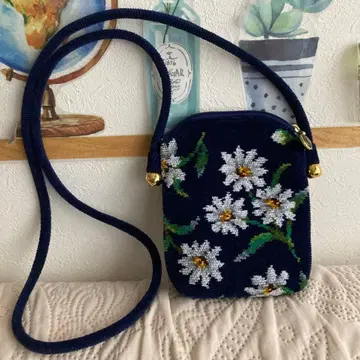 [ 새상품급 ] 페이러 화이트 마가렛 숄더백