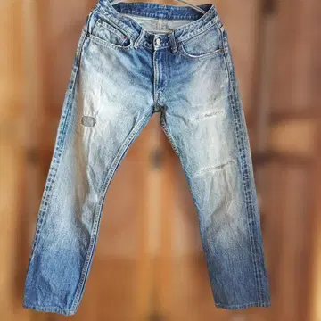 할리우드 런치마켓 HRM 데미지 진