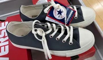 새상품 올스타 컨버스 24.0