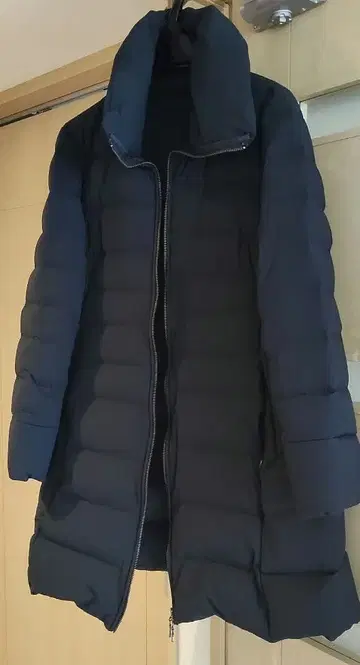 네이비 롱 다운 탈부착 가능 후드 부착