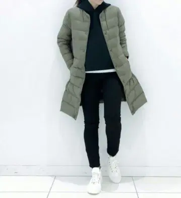 UNIQLO 울트라 라이트 다운 컴팩트 코트 [ 212-419780 ]